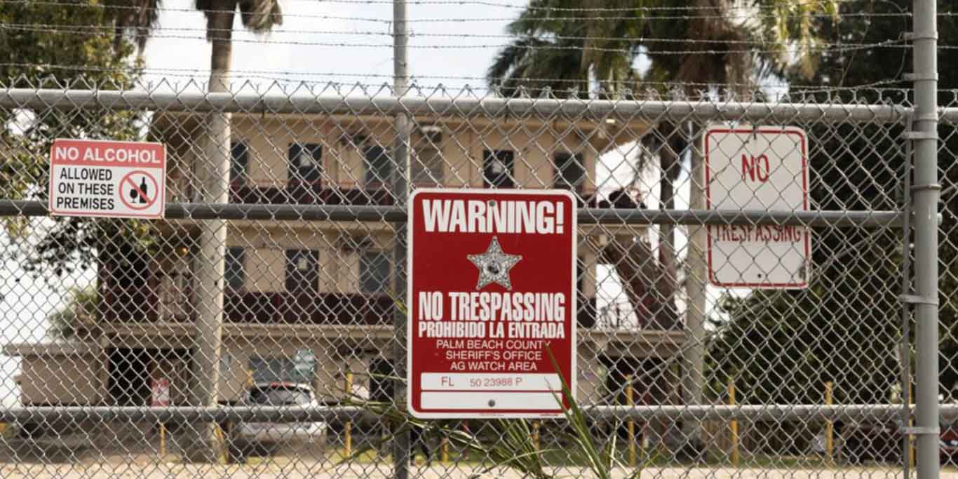 A barbed wire fence encircles the labor camp in Pahokee, FL where two workers escaped by hiding in the trunk of a good samaritan’s car and reported the forced labor ring to the CIW once safely beyond the farm boss’s control. The workers’ brave action led to the successful federal prosecution in US v Moreno and put their former boss and his co-conspirators behind bars. Kroger was found to be linked to the forced labor ring as a buyer of watermelons harvested by workers entrapped by the criminal conspiracy.